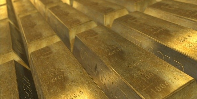 Invertir en oro como política monetaria